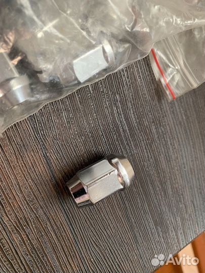 Гайки колесные Hyunday Santa Fe