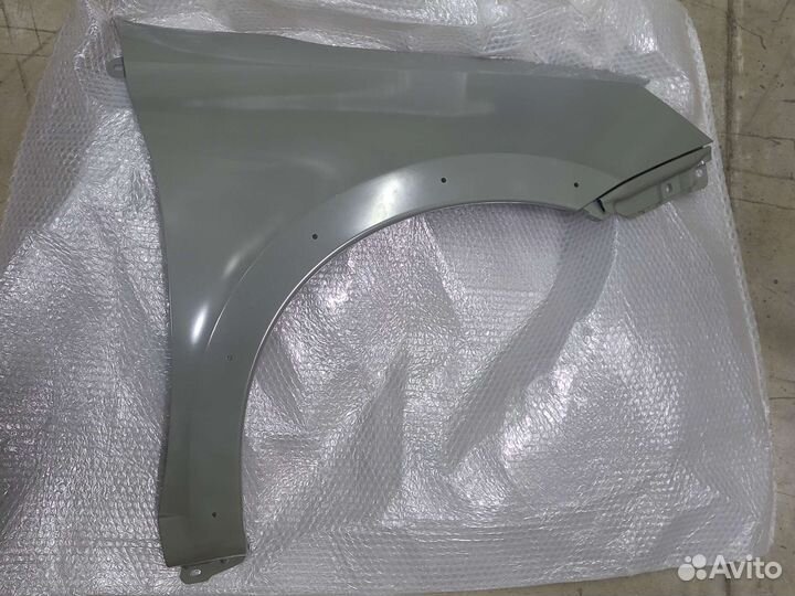 Крыло переднее правое Лада Гранта кросс