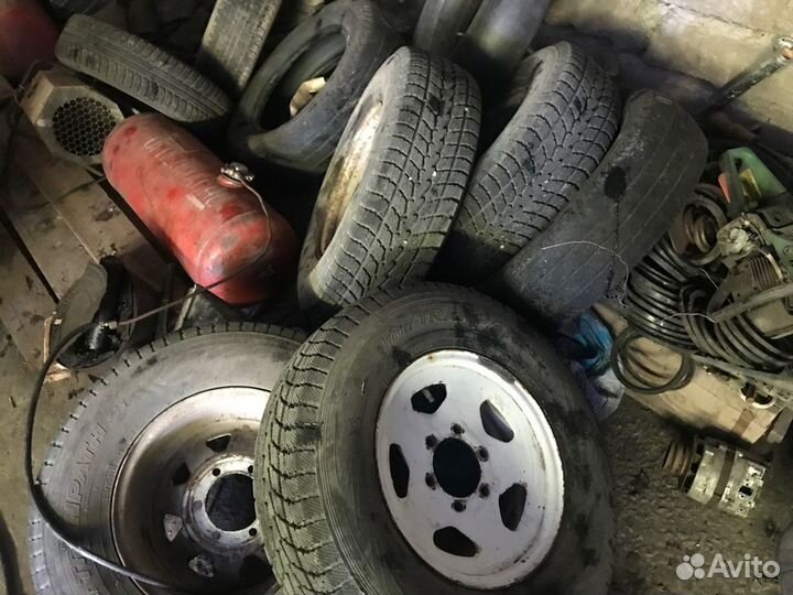 Bridgestone Ice Cruiser 7000 225/65 R16