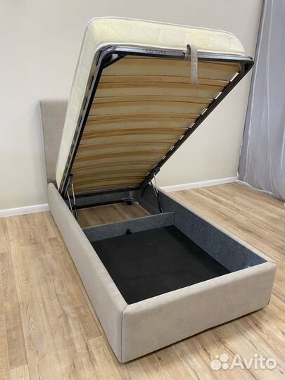 Детская кровать классическая