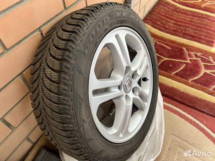 Зимние колёса в сборе Honda 205/55/16