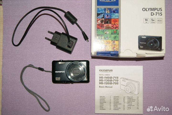 Olympus D-715