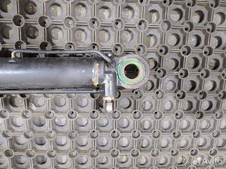 Цилиндр подъема кузова Man TGX