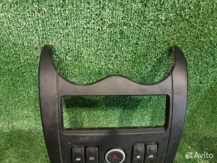 Накладка на торпедо LADA Largus 2019