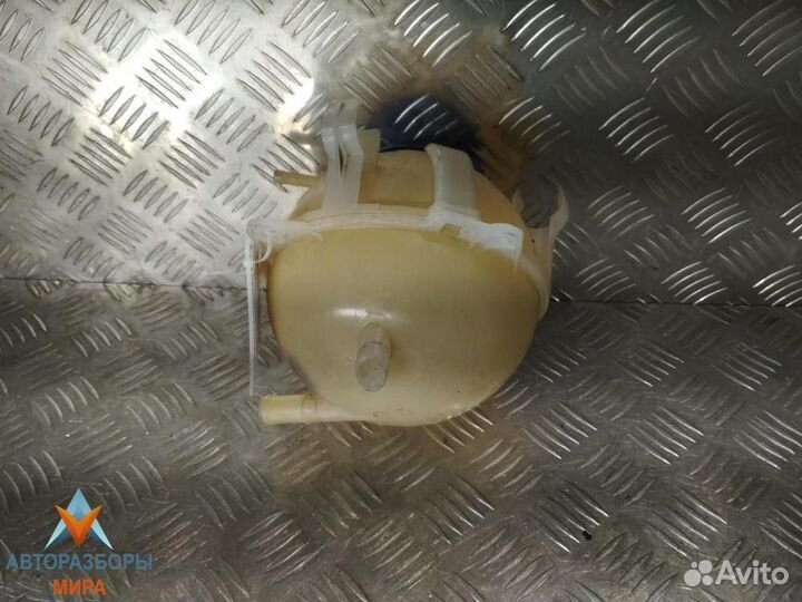 Бачок расширительный Volkswagen Passat CC рест