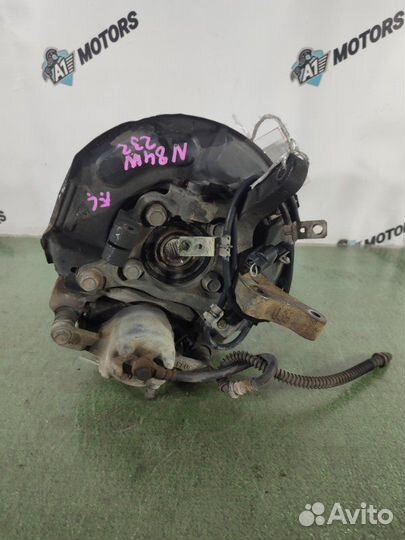 Ступица передняя левая Mitsubishi Chariot Grandis