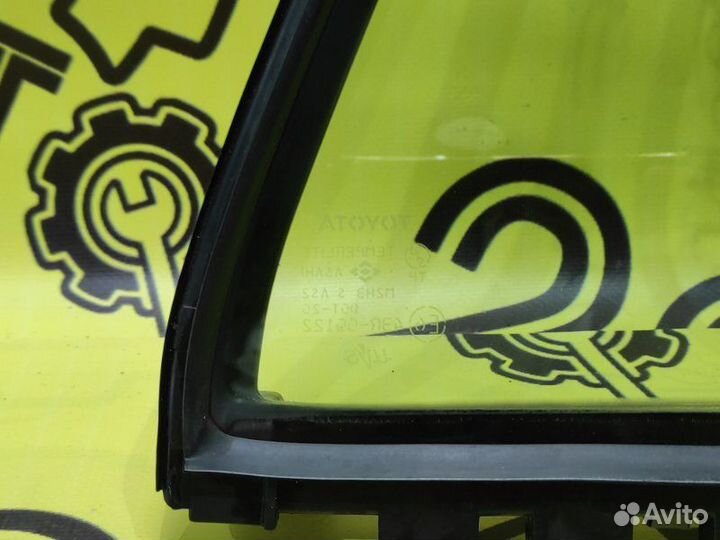 Форточка двери задняя правая Toyota Corolla Allex