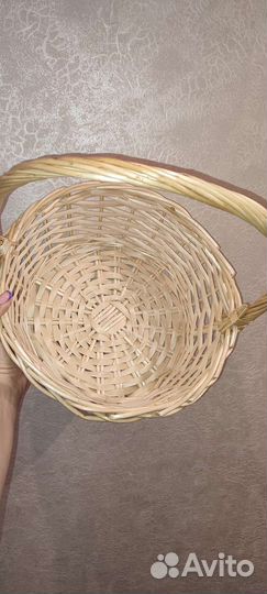 Корзина плетеная для подарков