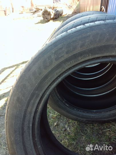 Bridgestone Dueler H/P 215/60 R17