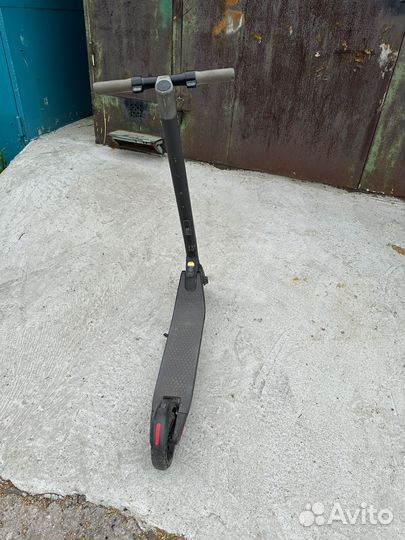 Электросамокат для взрослых Ninebot