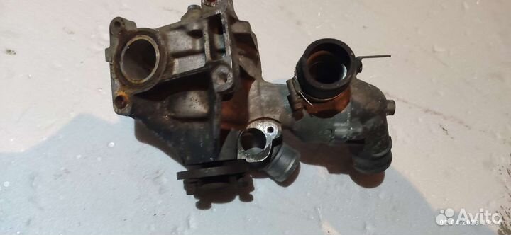 Помпа Mercedes-Benz E320