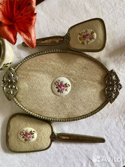 Антикварный набор для столика