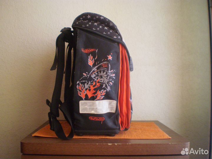 Школьный рюкзак