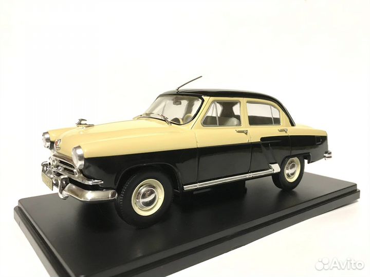 Модель автомобиля газ-21В Волга 1/24 Hachette