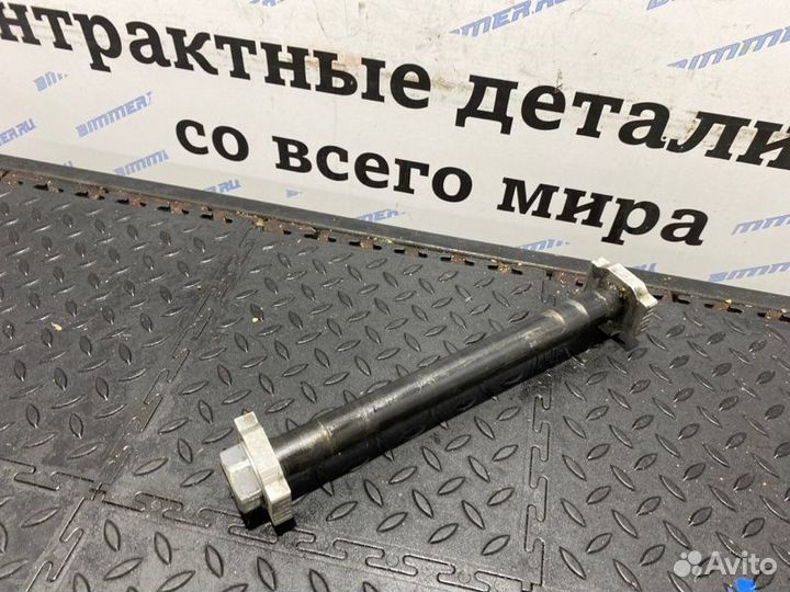 Ось колеса задний Ktm 1290 adventure