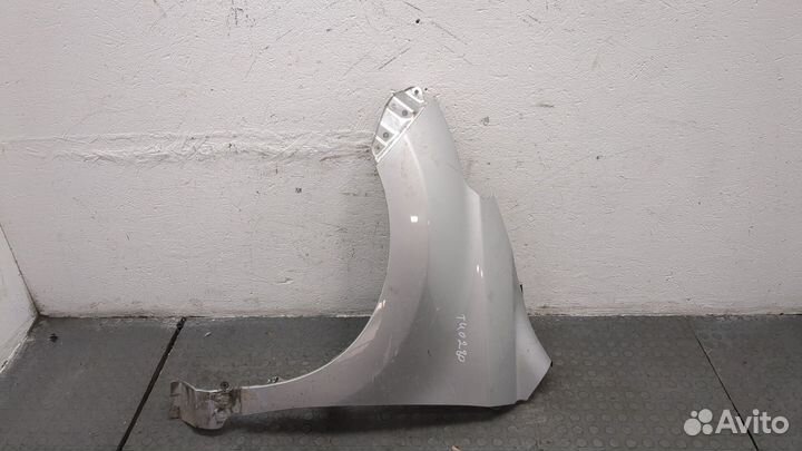 Крыло Toyota Urban Cruiser, 2009