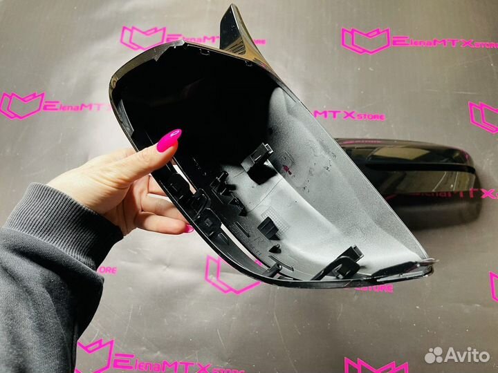 Накладки на зеркала BMW G20 черный глянец