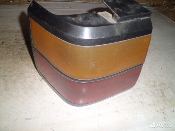 Фонарь задний (Volkswagen Passat)