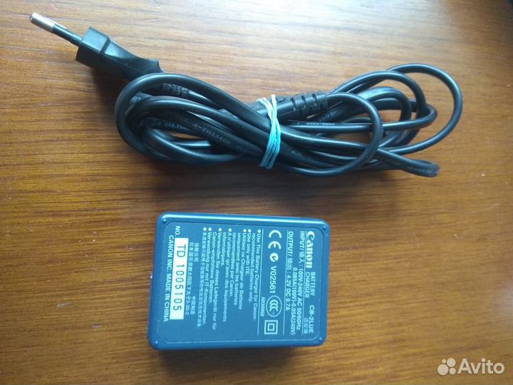 Зарядное устройство на фотоаппарат Canon