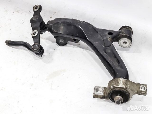 Рычаг подвески передний правый нижний Lexus Gs430