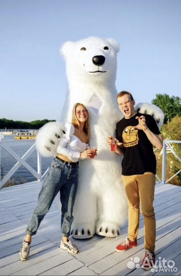 Огромный Белый медведь поздравление / Белый мишка
