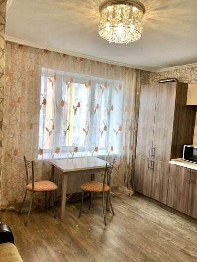 1-к. квартира, 42 м², 8/10 эт.