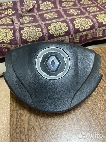 Подушка безопасности водителя Renault Logan 1
