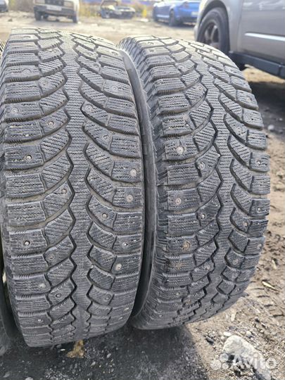 Bridgestone Blizzak Spike-01 195/65 R15 91T