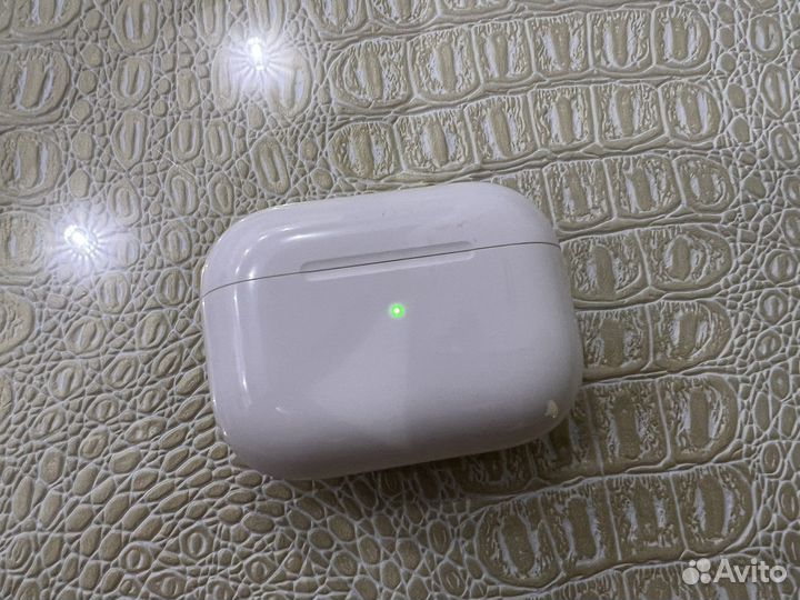 Кейс Apple airpods Pro оригинал
