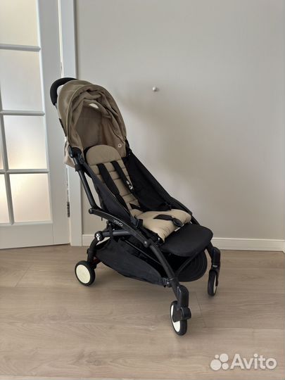 Коляска прогулочная Babyzen yoyo Taupe рама черная