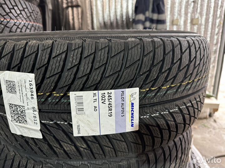 Michelin Pilot Alpin PA5 245/45 R19 и 275/40 R19