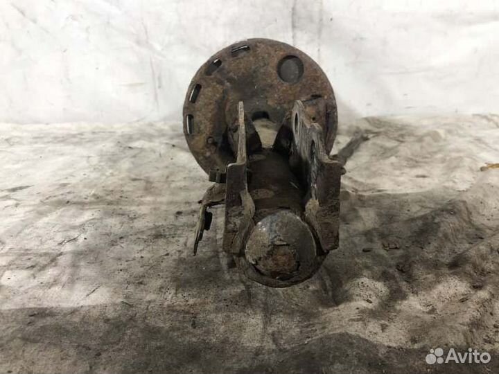 Амортизатор передний правый Lexus Ct200H 1 До