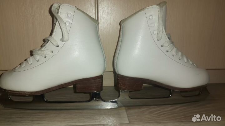 Фигурные коньки Graf ACE Лезвия Graf M IV