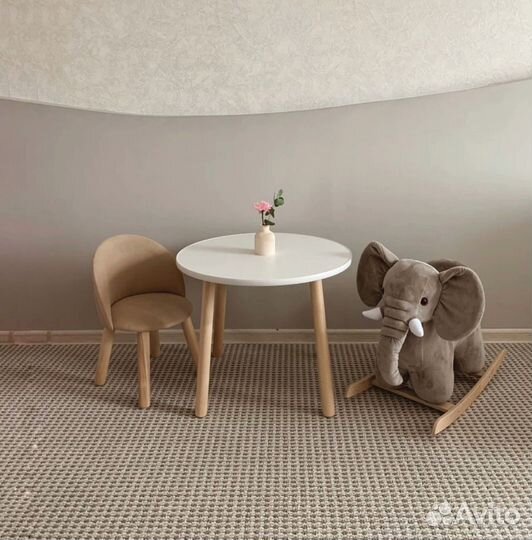 Детский стол и стул