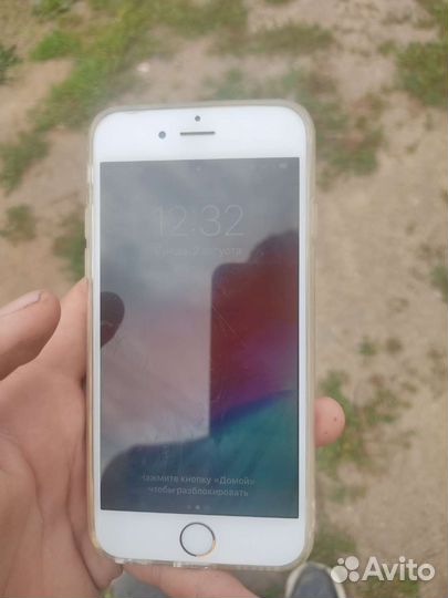 Телефон iPhone 6