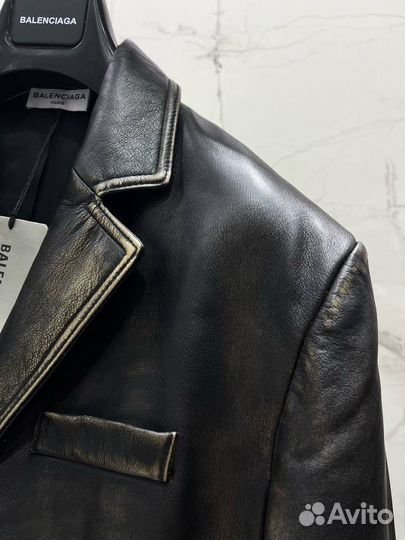 Кожаный пиджак Balenciaga