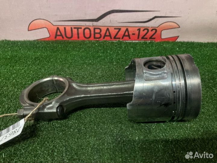 Поршень с шатуном Hyundai H100 4D56 1996