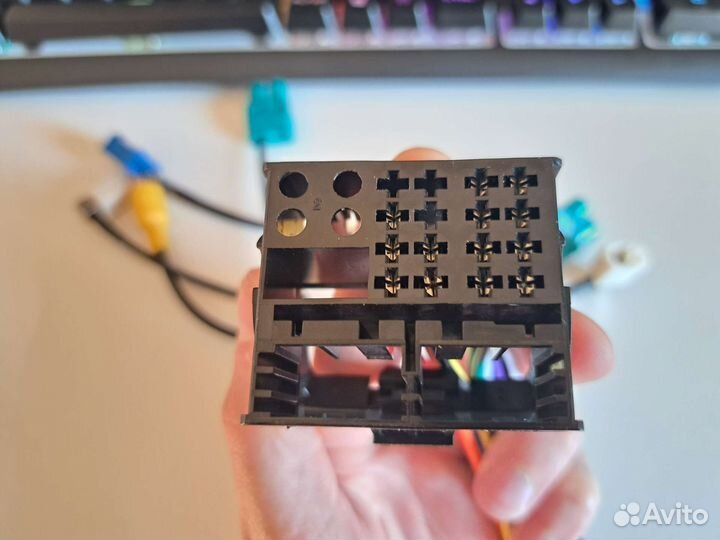 Переходник с ISO на Quadlock для VAG и других