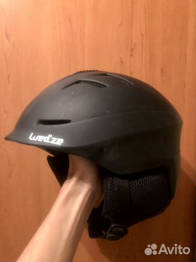 Горнолыжный шлем