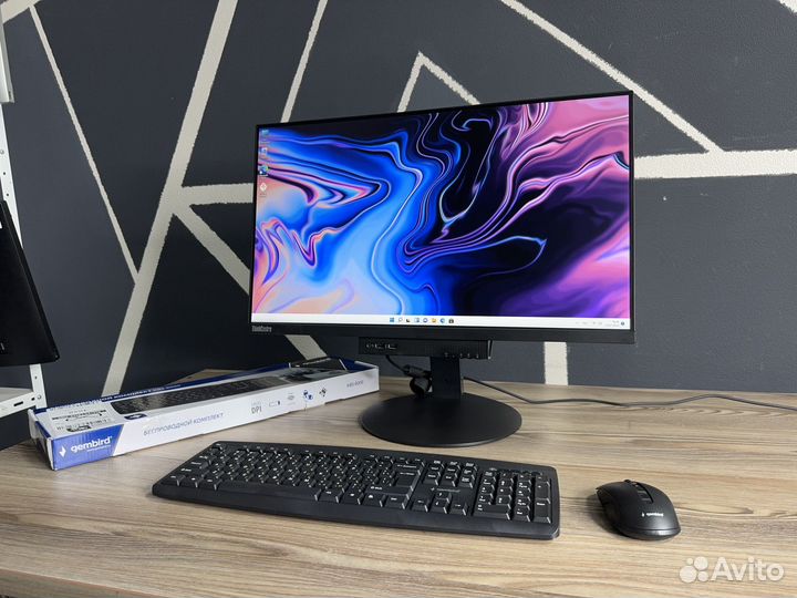 Моноблок Lenovo 24” Core i7 озу 32GB SSD 512