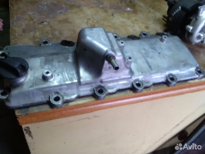 Ниссан патрол Y61 клапанная крышка ZD30 97