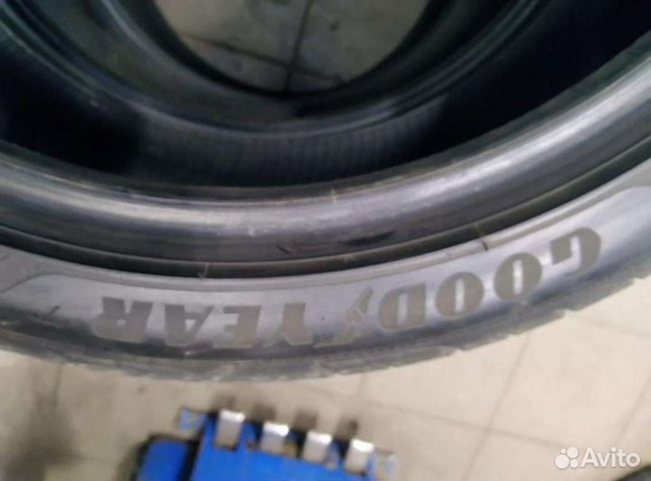 Goodyear Eagle F1 Asymmetric 245/40 R19 и 275/35 R19