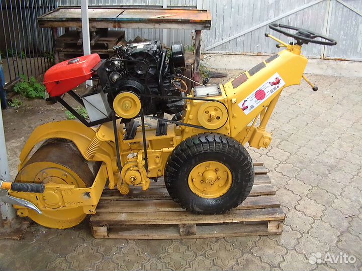 Думпер YANMAR C25R, 2010