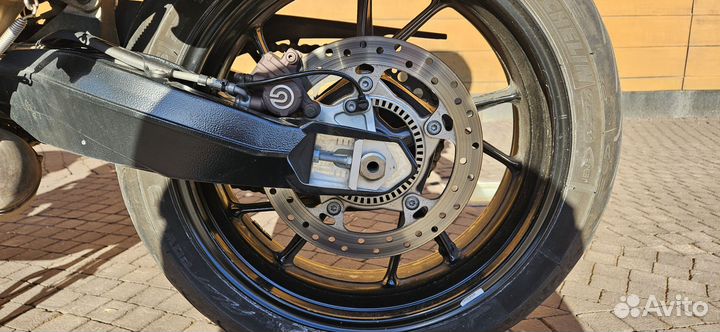 Мотоцикл BMW F800R