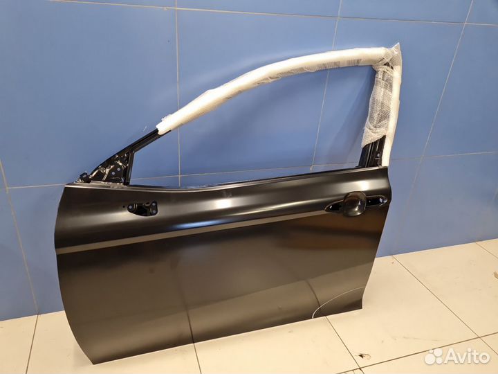 Дверь левая передняя Toyota Camry V70 2017
