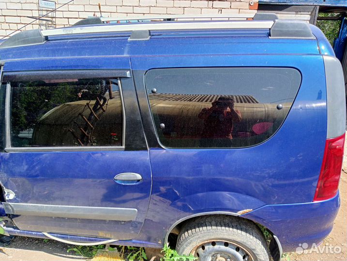 LADA Largus 1.6 МТ, 2014, битый, 400 000 км