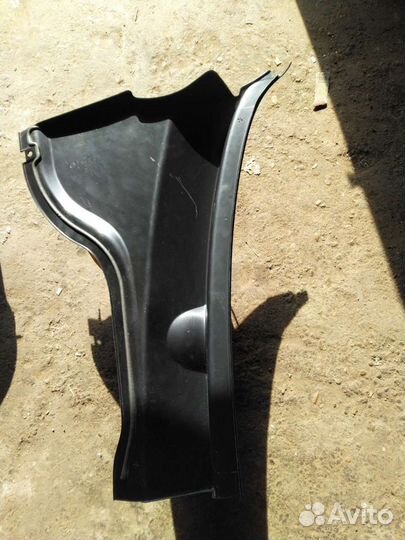 VW Passat B6 водоотводящая панель 3С2819403