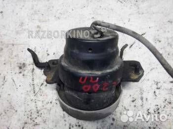 Подушка двигателя Тойота