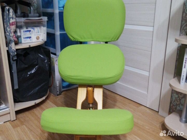 Коленный стул со спинкой