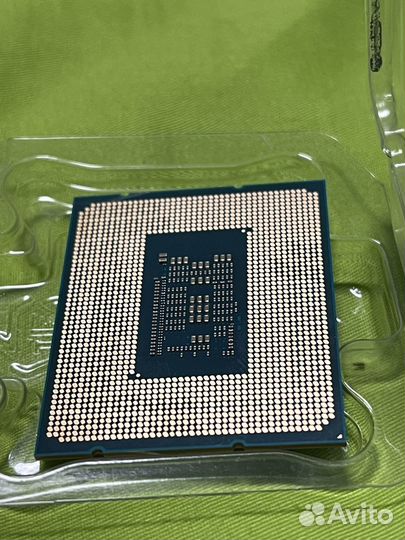 Процессор intel core i3 12100f